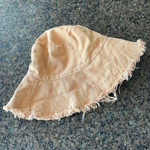 Bucket Hat